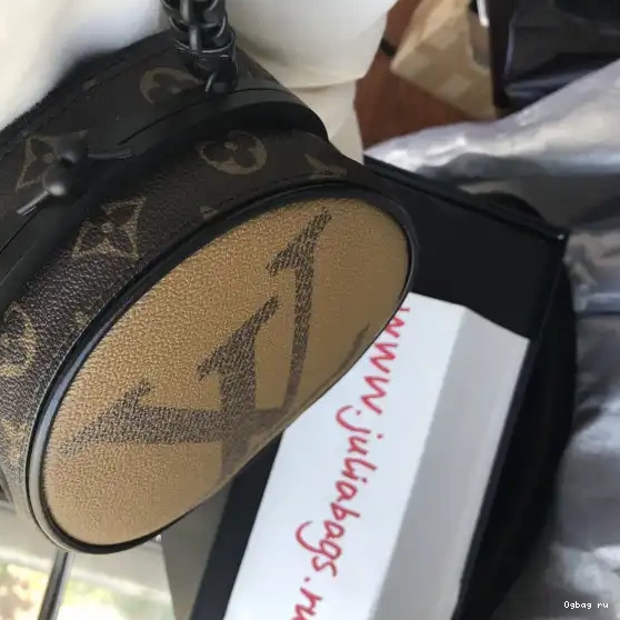 VUITTON BOURSICOT BC LOUIS 0521